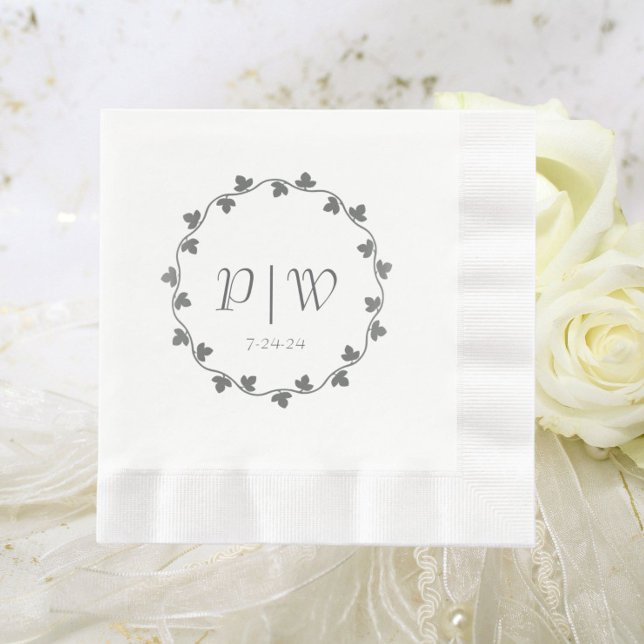 Einfache graue Monogram Ivy Wreath Wedding Serviette (In Situ Wedding)