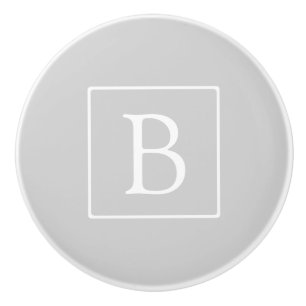 Einfache hellgraue Monogramm Keramikknauf