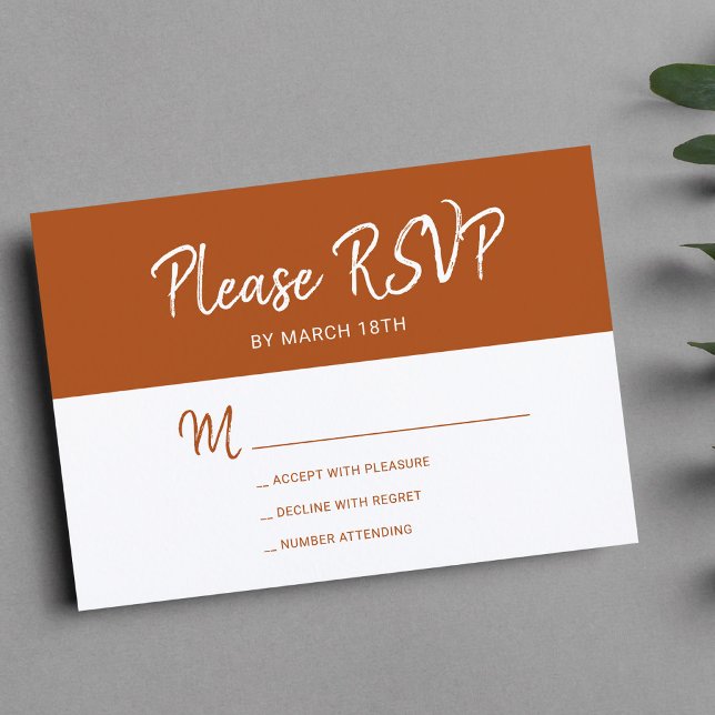 Einfache Hochzeit der modernen Terrakotta-Typograf RSVP Karte (Von Creator hochgeladen)