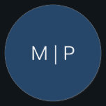 Einfache Hochzeit eines modernen Navy Blue Monogra Runder Aufkleber<br><div class="desc">Einfach und modern in Vollfarben,  blau Hochzeitsaufkleber mit dem Monogramm in einem weißen Sans Serif Schriftart. Die Schriftart- und Hintergrundfarben können beliebig verändert werden. Ein schlichtes und minimalistisches Design,  das dennoch elegant und elegant wirkt. Verwenden Sie diese Aufkleber,  um Ihre Umschläge Siegel oder Beutel zu bevorzugen.</div>