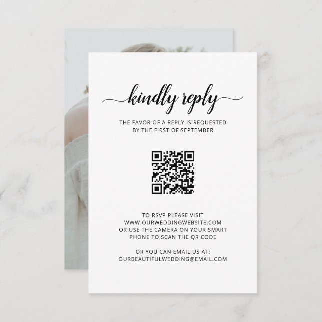 Einfache Hochzeit von elegantem Script-Foto QR-Cod RSVP Karte (Vorne/Hinten)