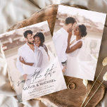 Einfache Hochzeitsfotografie für Save the Date Fot<br><div class="desc">Maßgeschneidertes und personalisiertes Foto auf der Vorderseite und Rückseite von eleganten und modernen Save the Date Wedding Einladungen - inklusive wunderschöner und eleganter Schriftzeichen-Typografie für die besondere Hochzeitstagsfeier.</div>