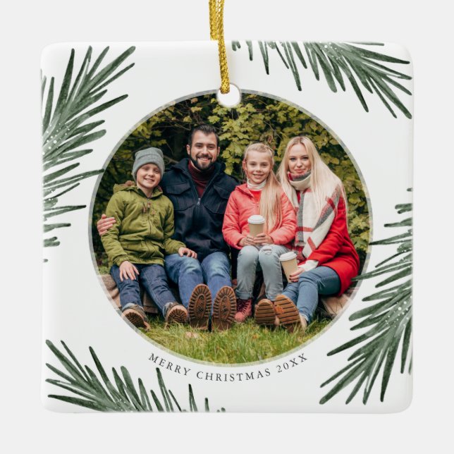 Einfache Kiefersprigs-Weihnachtsverzierung Keramikornament (Vorderseite)