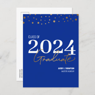 Einfache Klasse 2024 Graduate Blue Personalisiert Ankündigungspostkarte