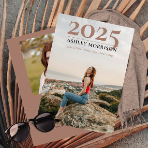 Einfache Klasse 2024 Zwei Foto Terracotta Abschlus Einladung