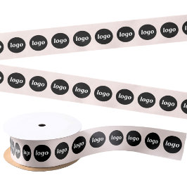 Einfache Logoverpackung in Rosa Satinband