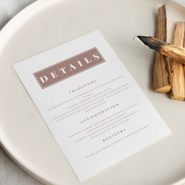 Einfache Minimalistische Braun Elegante Details Begleitkarte (Von Creator hochgeladen)