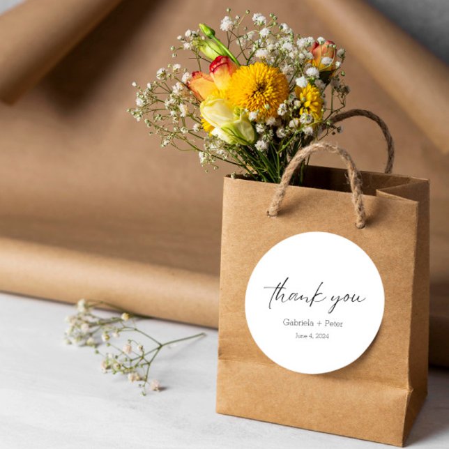 Einfache Minimalistische Schwarz-Weiß-Hochzeit Vie Runder Aufkleber (Von Creator hochgeladen)