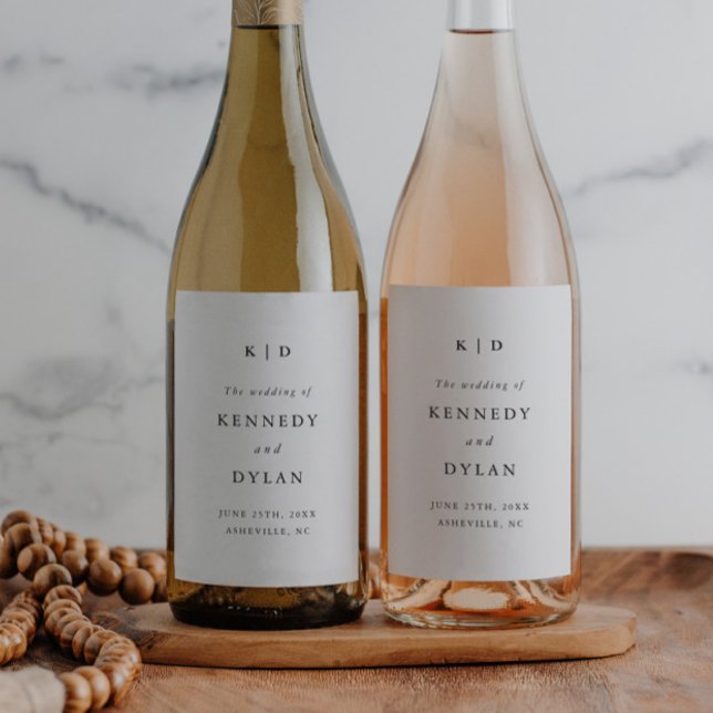 Einfache Minimalistische Schwarz-Weiß-Hochzeit Weinetikett (Simple minimalist black and white elegant wedding wine label.)