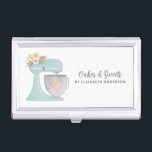 Einfache Mixer Floral Cake Bakery Business Card Fa Visitenkarten Dose<br><div class="desc">Ein niedlicher,  blauer Kuchenmischer mit Blume schmückt dieses Geschirrtücher. Personalisieren Sie es mit Ihrem Namen und Geschäftsinformationen. Ein idealer Ort,  um Ihre Visitenkarten zu speichern. Entworfen für Sie von BlackBerry Boulevard.</div>