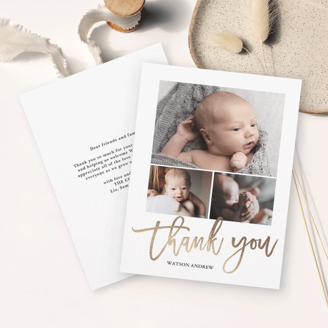 Einfache moderne 3 Foto Collage Baby Foto Dankeskarte (Simple photo collage baby thank you card with modern handwritten script in gold foil.)