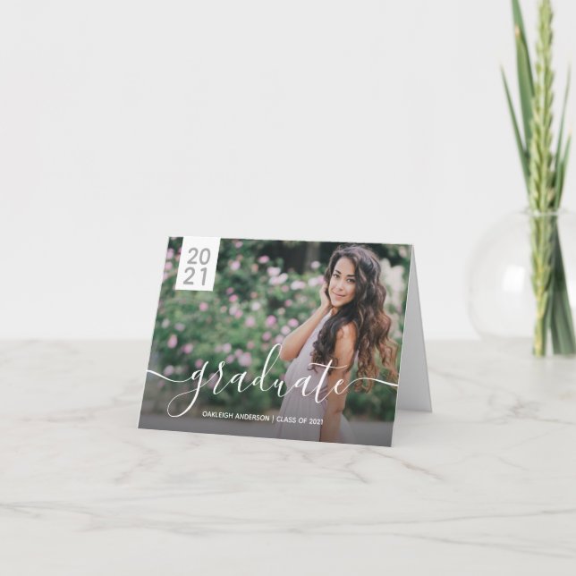 Einfache Moderne Abschluss mit 2 Fotos Ankündigung (Vorderseite)