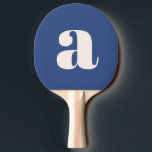 Einfache, moderne, blaue, fette Retro Monogramm Tischtennis Schläger<br><div class="desc">Einfache,  moderne,  blaue Retro Monogram Ping Pong Paddel</div>