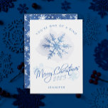 Einfache Moderne Blaue Weihnachtsschneeflocke Feiertagskarte<br><div class="desc">Mit dieser modernen, künstlerischen Weihnachtskarte, You're One of a Kind, senden Sie herzliche Urlaubswünsche. Die Karte zeichnet sich durch ein schlichtes, aber künstlerisches Design aus und präsentiert eine zarte pastellblaue Aquarellschneeflocke auf einem knusprigen, weißen Hintergrund. Das stylische blaue Skript sagt elegant "Frohe Weihnachten", gepaart mit sauberer, moderner Typografie für den...</div>