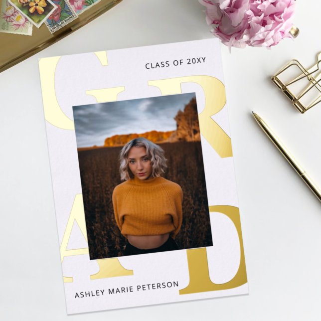 Einfache moderne, fette Briefe Foto Abschluss Foil Folieneinladung (Von Creator hochgeladen)