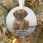 Einfache moderne Foto Welpe First Christmas Ornament<br><div class="desc">Weihnachtsschmuck mit einem schlichten und eleganten Design mit "My Very First Christmas",  dem Namen und dem Jahr Ihres neuen Welpen über einem Foto Ihres neuen Hundes. Dieses moderne Ornament ist ein großartiges Geschenk für jeden,  der einen neuen Welpen got hat.</div>
