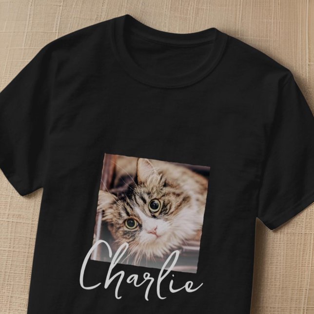Einfache moderne Grunge Custom Abzeichen Pet Foto  T-Shirt (Von Creator hochgeladen)