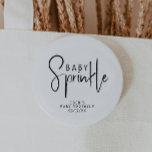 Einfache, moderne, neutrale Babysprinkle Button<br><div class="desc">Feiern Sie Ihr Kleines mit unserem einfachen, modernen, neutralen Baby-Sprinkle-Knopf in einem minimalistischen Schwarz-Weiß-Design, das modern und hübsch ist. Das moderne, geschlechtsneutrale Ambiente mit seiner sauberen, boho-inspiriert Ästhetik eignet sich perfekt, um einen kleinen Jungen oder ein Mädchen zu jeder Jahreszeit willkommen zu heißen - sei es im Herbst, im Winter,...</div>