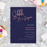 einfache moderne Rose Gold Foto Überraschung Sweet Einladung<br><div class="desc">Sie ist eine Überraschung! Elegante moderne Rose Gold und marineblau Foto Sweet 16</div>