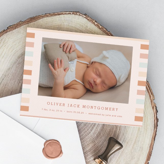 Einfache moderne Stripes Baby-Geburtsankündigung Einladung (stripes birth announcement card for baby boy)
