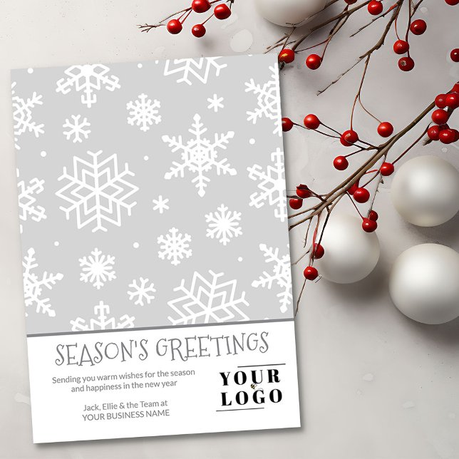 Einfache, moderne Weihnachtsschneeflogos Feiertagskarte (Logo Holiday Card with Seasons Greetings and Snowflakes by Busy Business Bee)