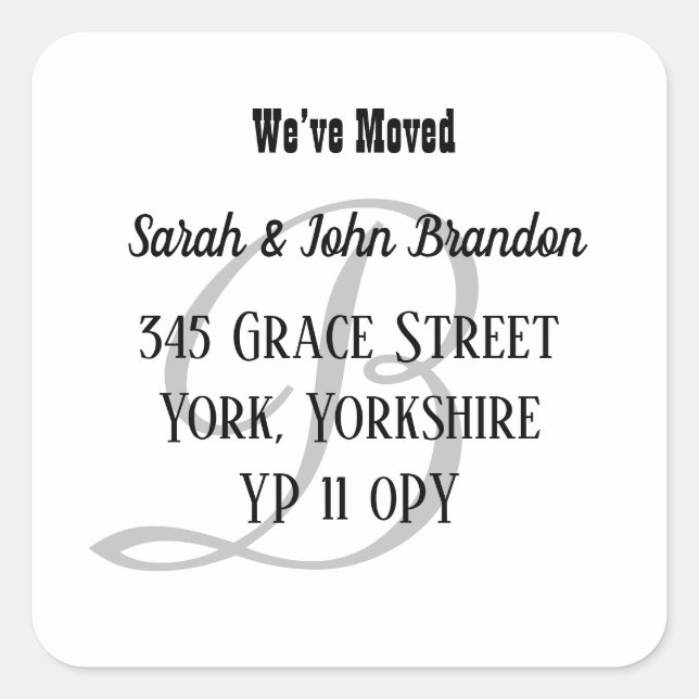 Einfache Monogramm Wir haben die Ankündigung versc Quadratischer Aufkleber (Vorderseite)