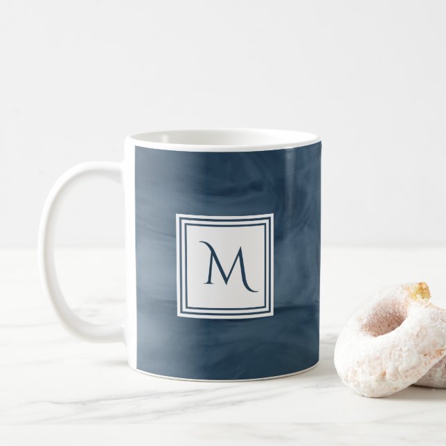 Einfache Navy Blue Subtle Marble Moderne Monogram Tasse (Mit Donut)
