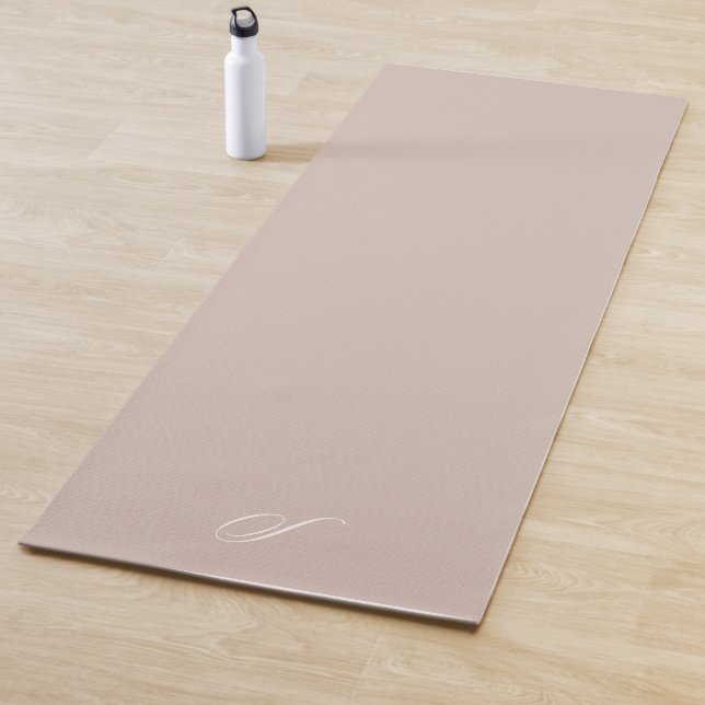 Einfache, neutrale Minimalistische Taubenübung Yogamatte (Beispiel)