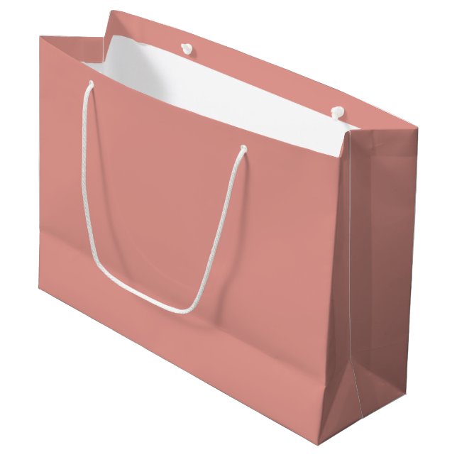Einfache pastellene Flamingo-Rosa-Farbe Große Geschenktüte (Vorderseite Schrägansicht)