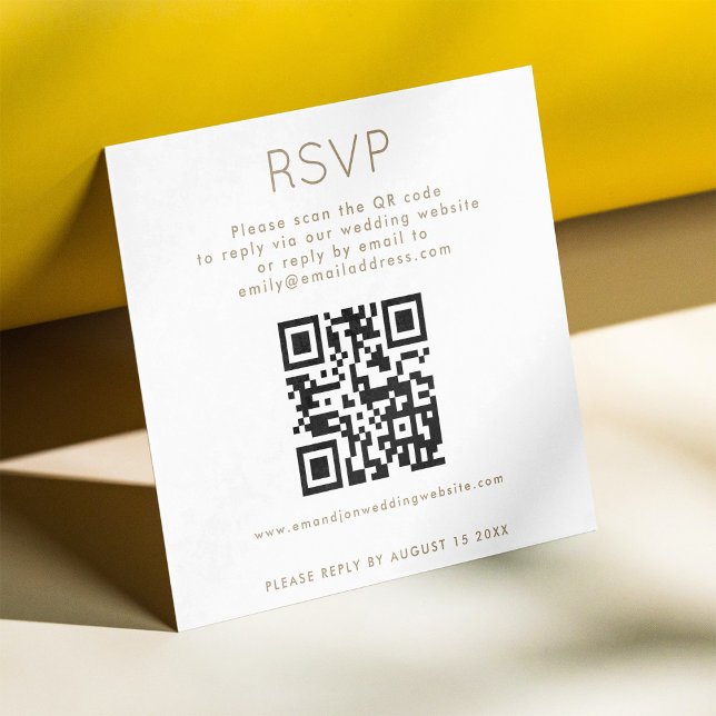 Einfache QR Code Champagne Gold Text Hochzeit RSVP Begleitkarte (Handy MINI size 2.5" square enclosure QR code RSVP card)