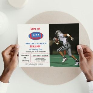 Einfache Red White & Blue Football-Geburtstagsfeie Einladung