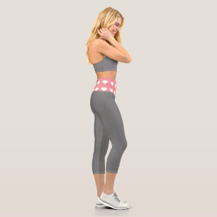 Einfache rosa Weißes Herz Grau Capri Leggings