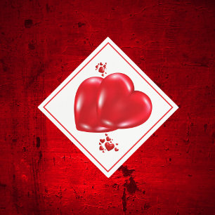 Einfache rote Herzen am Tag des weißen Happy Valen Serviette