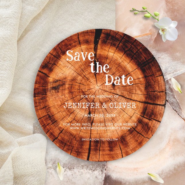 Einfache Rustikale Holzbaumbrauenhochzeit Save The Date (Von Creator hochgeladen)
