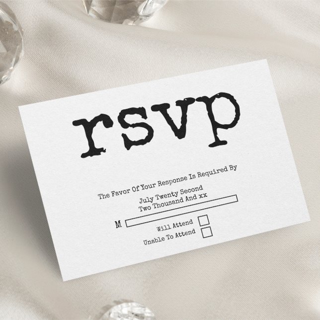 Einfache SchreibmaschinenTypografie Minimalistisch RSVP Karte (Simple Typewriter Typography Minimalist Wedding RSVP Cards from Ricaso. easy add own details)