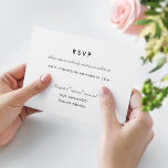 Einfache Schwarz/Weiß-Online-Antwortkarte RSVP Karte<br><div class="desc">Grenzfreie Version. (Auch mit schwarzem Rand erhältlich) Einfache und saubere schwarz-weiße Design-Einsteckkarte für Ihre Online-uAwg; Hochzeitswebsite-Adresskarte. Delikate Blattsalbe auf Vorder- und Rückseite. Anpassen Sie nahezu jede Einladung an den Anzug, indem Sie die Stile, die Farben, die Hintergrundfarbe auf der Vorder- und Rückseite des Schriftartes ändern und sogar Ihre eigenen Bilder...</div>