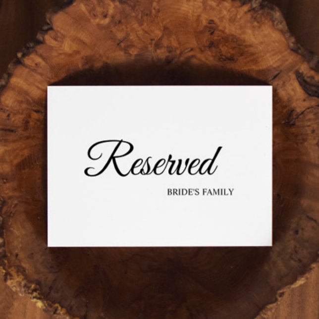 Einfache Schwarz-Weiß-Schrift vorbehalten (Von Creator hochgeladen)