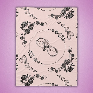 Einfache schwarze Herzen, Blüte, Unendlichkeit auf Fleecedecke