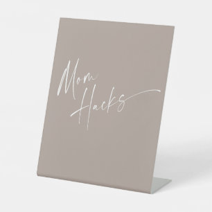 Einfache Script-Mama Hacks Baby-Dusche Sockelschild