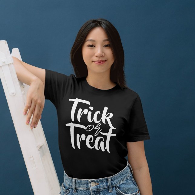 Einfache Spooky Trick oder Treat Halloween Familie T-Shirt (Von Creator hochgeladen)