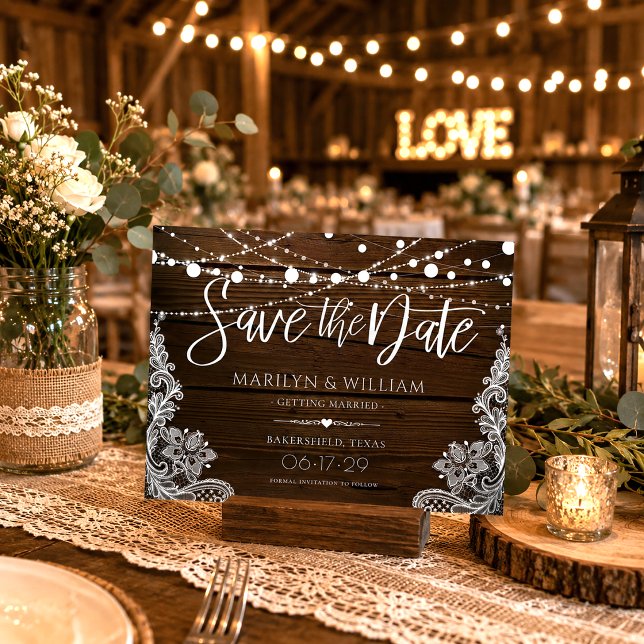 Einfache String-Leuchten Rustikale Save the Date P Ankündigungspostkarte (Von Creator hochgeladen)