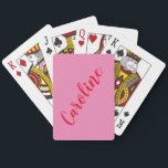 Einfache Trendrosa Rote Kalligrafie Personalisiert Spielkarten<br><div class="desc">Minimalistische kalligraphische Personalisierte Bezeichnung Karten spielen hell rosa und rot</div>