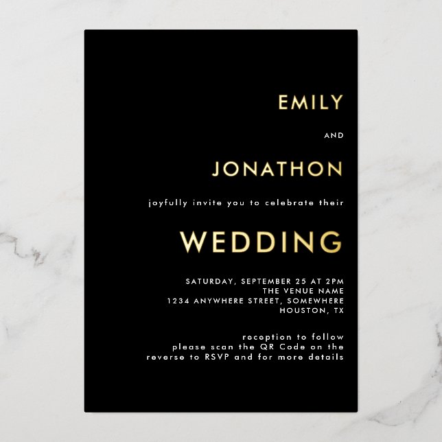 Einfache Typografie Wedding Black Gold Real Folieneinladung (Vorderseite)