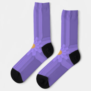 Einfache violette Blume auf modernem Kreuz Socken