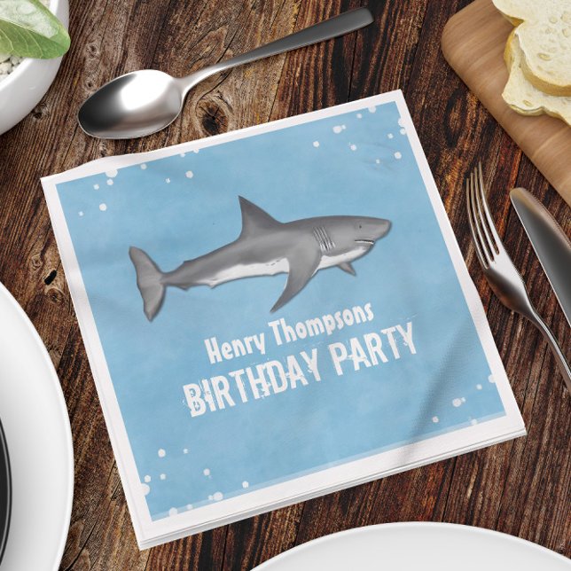 Einfache Whimsical Birthday Sharks Blauer Ozean Serviette (Von Creator hochgeladen)