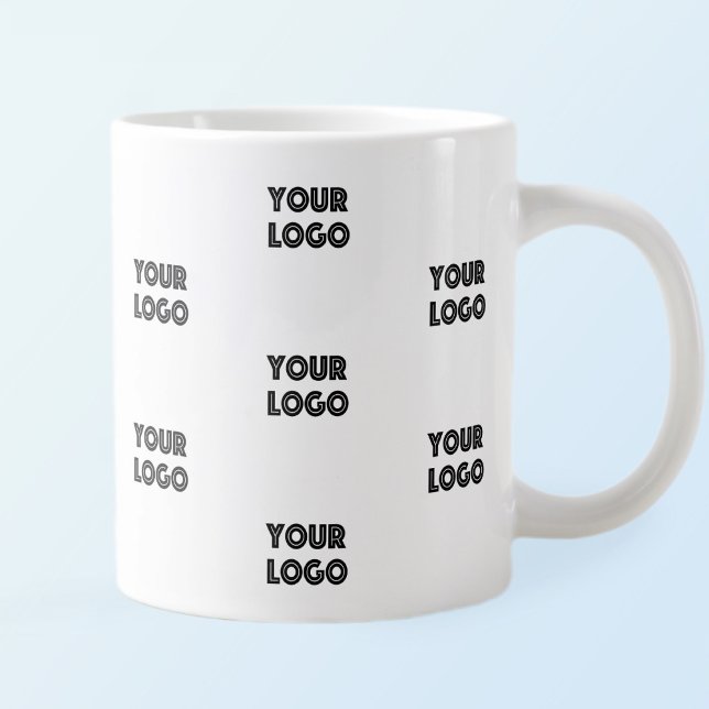 Einfache Wiederholung des Logos | weiß Jumbo-Tasse (Von Creator hochgeladen)