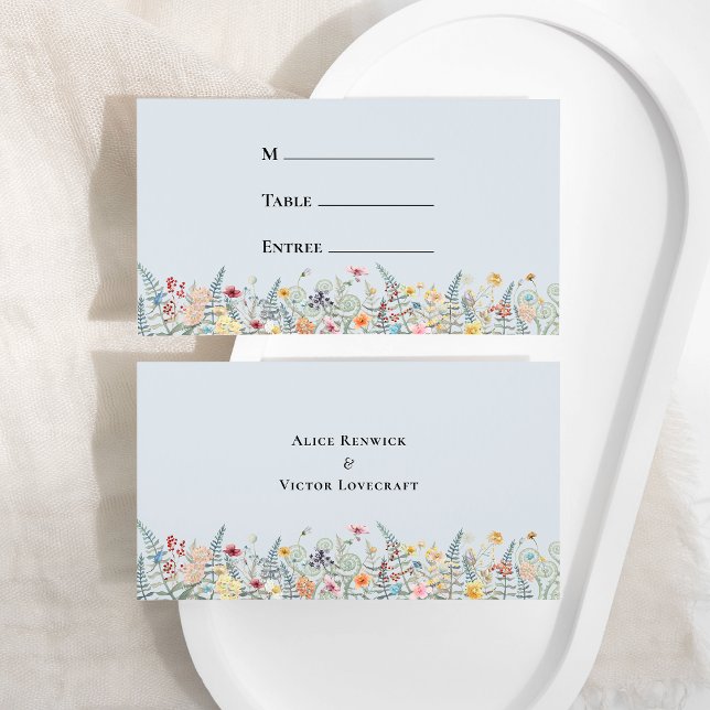 Einfache Wildblume Dusty Blue Wedding Menu Flat Platzkarte (Von Creator hochgeladen)