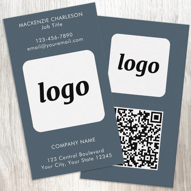 Einfacher Logo-Text-QR-Code Vertikal Anthrazitgrau Visitenkarte (Simple logo with QR code custom text business branding promotional charcoal gray business card)