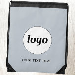Einfacher Logo-Text Werbung Business Powder Blau Sportbeutel<br><div class="desc">Fügen Sie Ihr eigenes Logo und Textauswahl zu diesem Design hinzu. Entfernen Sie den Text,  wenn Sie es vorziehen. Minimalistisch und beruflich. Ideal für ein Werbeprodukt für Ihre Kunden und Kunden. Weitere Versionen finden Sie in der Auflistung.</div>