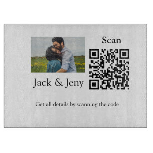 Einfacher minimaler Q R-Code Foto Name Text Throw Schneidebrett